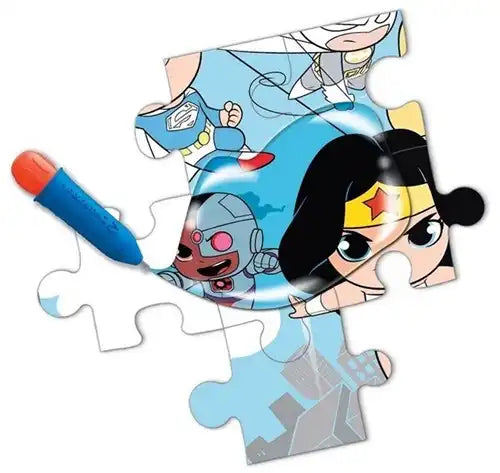 8005125222438 – Clementoni DC Super Friends Water Magic Puzzle 15 pièces (colis 12)