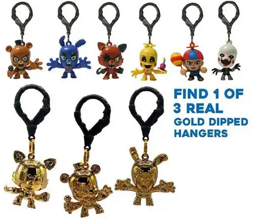 796548425442 – Colis de 18 pcs : Five Nights at Freddy’s Backpack Hanger en blindbox 6x6 cm assorti en display – Grossiste figurines et porte-clés sous licence