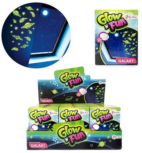 8714627009910 – Lot revendeur de 24 pcs Glow N Fun Glow in the Dark Decostickers étoiles 9x12cm in display – Vente en gros