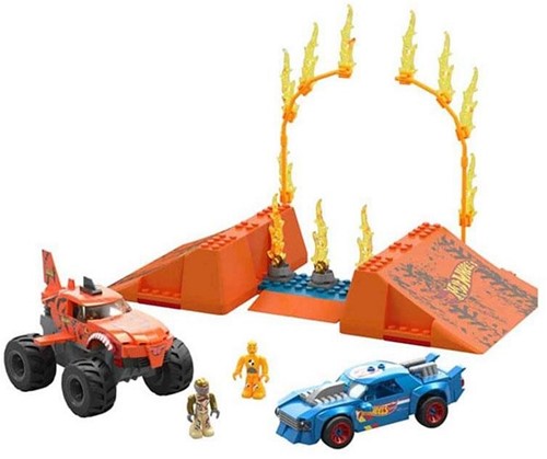 194735102747 Hot Wheels Monster Trucks Tiger Shark Chomp Course 26x26cm