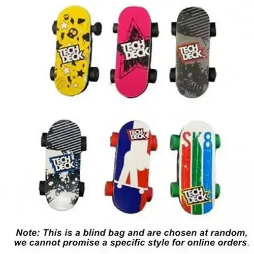 840356106090 – FC Tech Deck Rubberised Bendy Boards Blind Bag 10,5 × 13,5 cm – Display de 36 pièces
