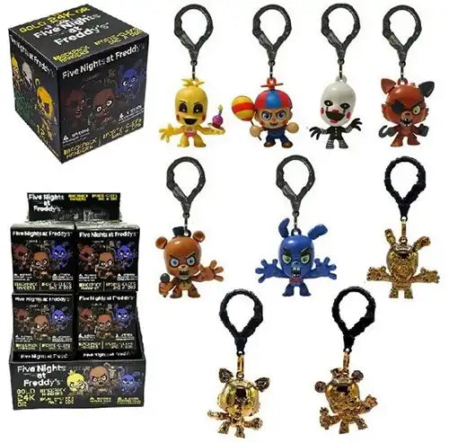 796548425442 – Colis de 18 pcs : Five Nights at Freddy’s Backpack Hanger en blindbox 6x6 cm assorti en display – Grossiste figurines et porte-clés sous licence
