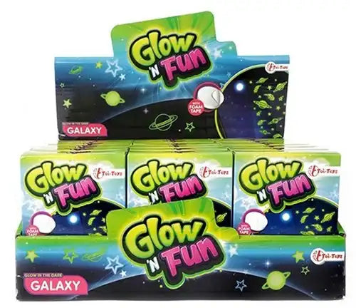 8714627009910 – Lot revendeur de 24 pcs Glow N Fun Glow in the Dark Decostickers étoiles 9x12cm in display – Vente en gros