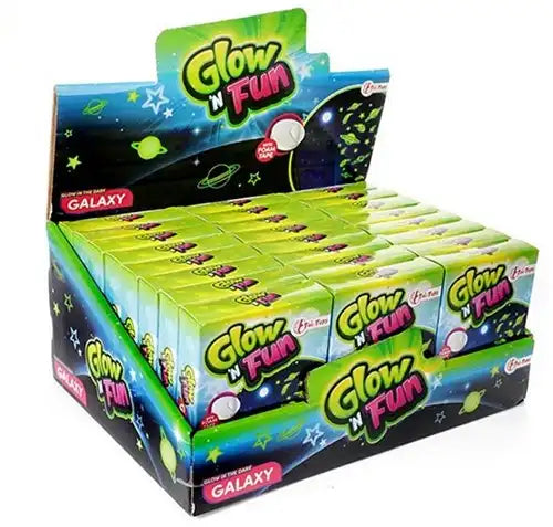 8714627009910 – Lot revendeur de 24 pcs Glow N Fun Glow in the Dark Decostickers étoiles 9x12cm in display – Vente en gros