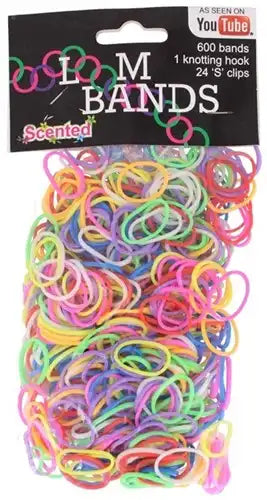 5060348815235 – Colis de 12 pcs Loom Bands Set Scented 600 élastiques parfumés avec accessoires 9,5x17 cm – Vente en gros Loom Bands – Grossiste loisirs créatifs enfants