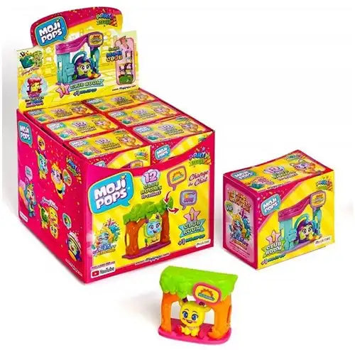 8431618011584 – Moji Pops Blindbox Club Room 6 x 7 cm (colis de 12 pcs en display) dispo Simcha.fr