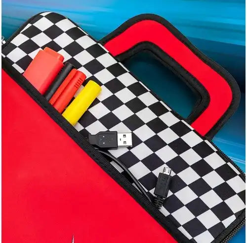 4039621916618 – Colis de 4 pcs Pebble Gear Disney Cars Sac tablette 8-10" 25,5x28,5 cm – Vente en gros Cars – Grossiste accessoires numériques sous licence