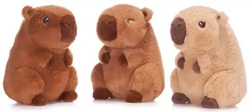 5038104494529 – Colis de 3 pcs : Peluche Capybara 3 assortis 22 cm – Grossiste peluches