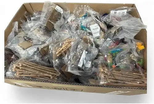 4059433350370 – Lot de 297 pcs Schleich coffret mixte Wild Life / Horse Club / Dinosaurs / Farm World figurines + accessoires – Grossiste Schleich