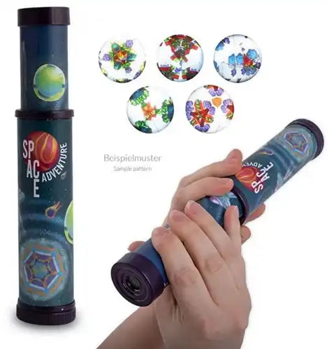 4032722960726 – Trendhaus SPACE ADVENTURE Kaleidoscope XL extensible 31,5x4,2cm en présentoir (9) dispo Simcha.fr