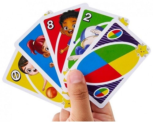 194735145607 | Uno Junior Move! Jeu de cartes 9x14cm | Version multilingue (EN, FR, DE, PT, IT, ES)