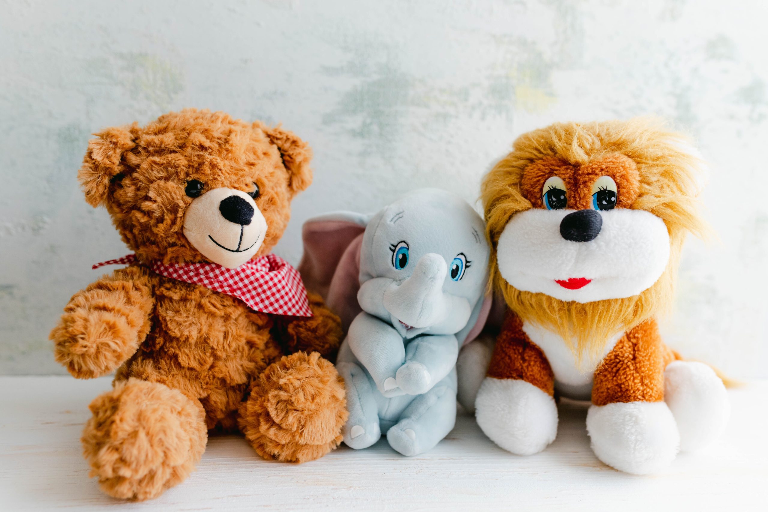 Adorables peluches ours lion éléphant cadeaux enfants